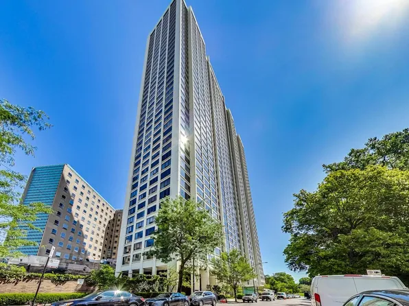 2800 N Lake Shore Dr APT 2414, Chicago, IL 60657