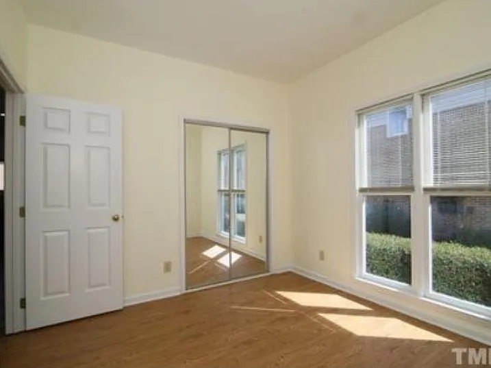 2 bedroom