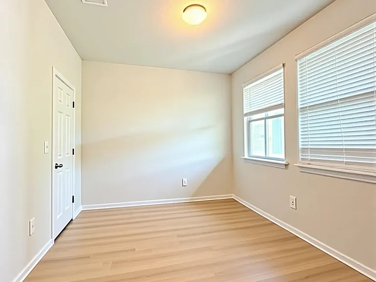 11816 Offlay Dr — Photo 5
