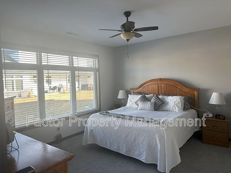 312 Prairie Rose Dr — Photo 8
