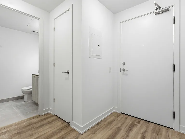 7439 Kingston Rd — Photo 12
