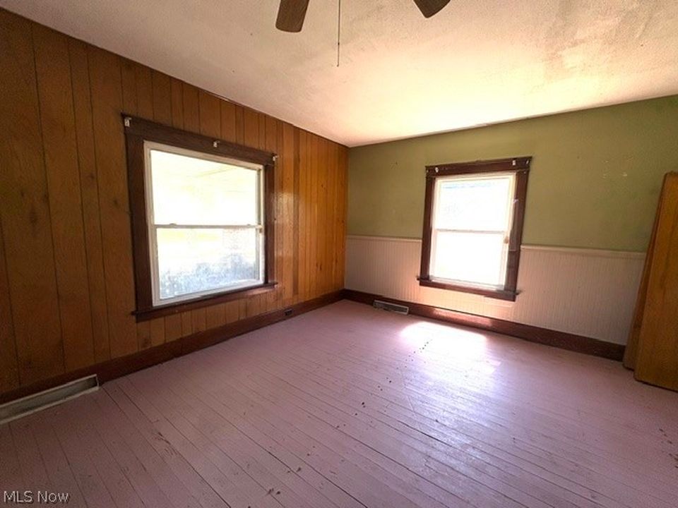 Apartment in Warren, Northfield, Trumbull County - View 5