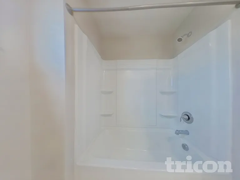 108 Fennec Dr — Photo 22
