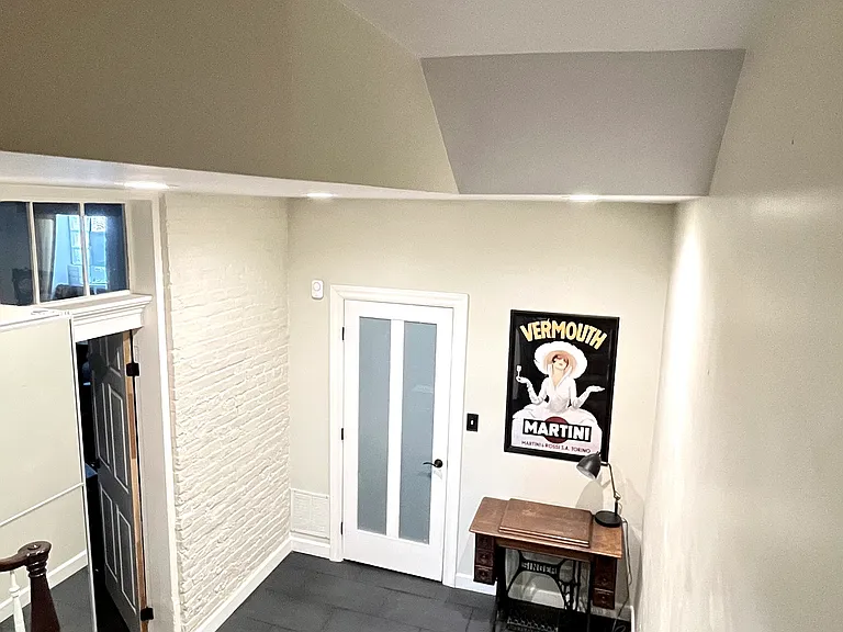 537 Milton St #1 — Photo 17
