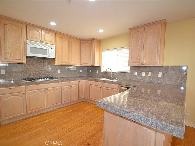 2203 Harriman Ln #B — Photo 6