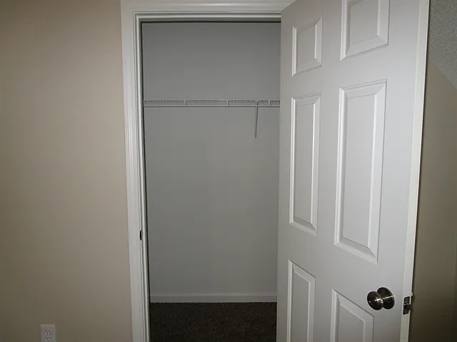 204 Carrie Dr — Photo 13