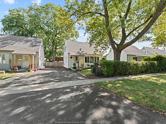 4th image of 1336 Partington Ave