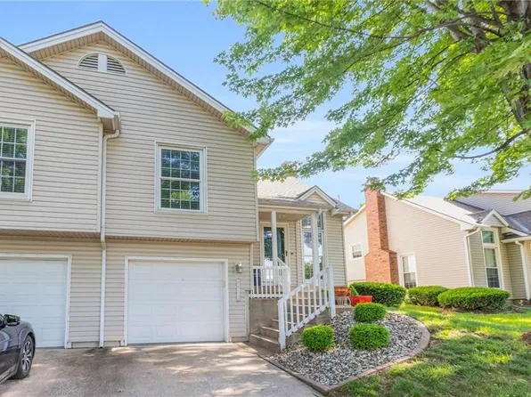 8503 W 109th Ter, Overland Park, KS 66210