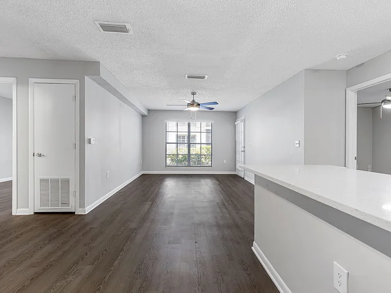 Town Aventura — Photo 25