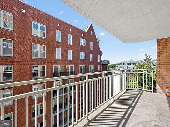 2nd image of 7500 Woodmont Ave #S901