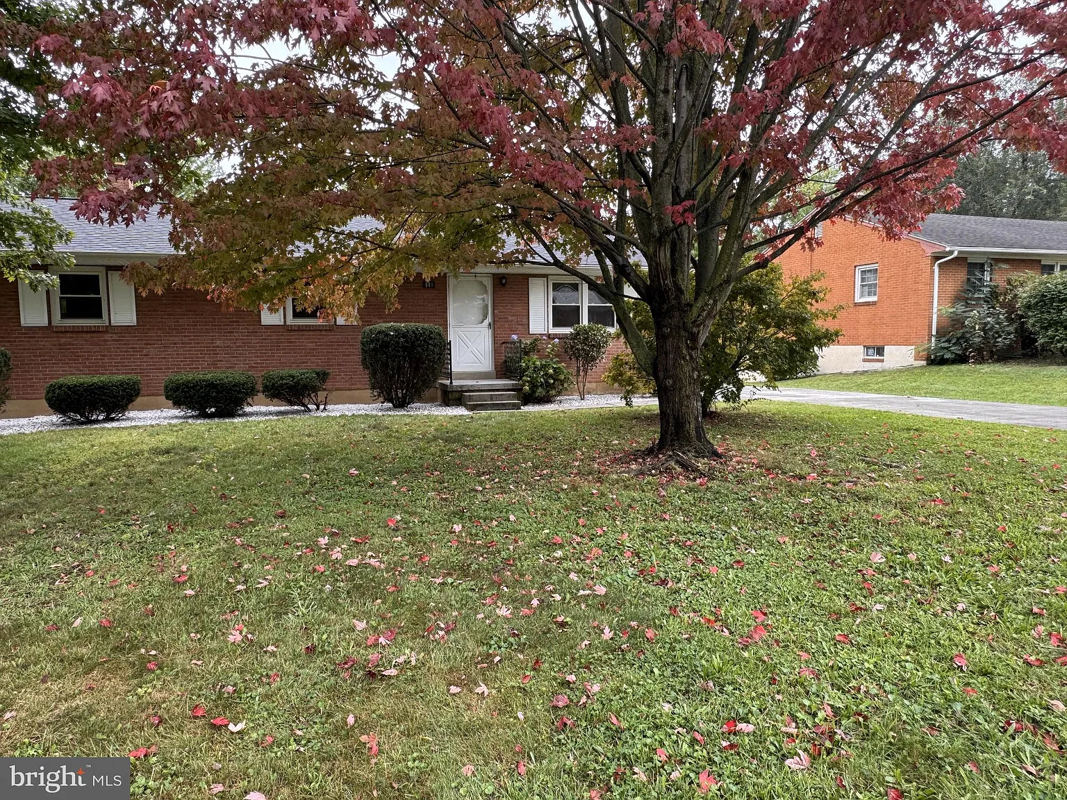 2 bed, 2.0 bath, 1650 sqft, $1,800 — Photo 2