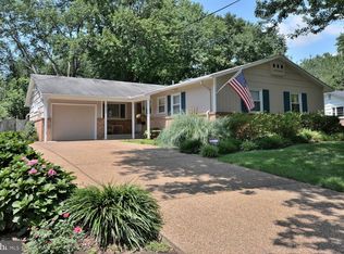8520 Wagon Wheel Rd, Alexandria, VA 22309
