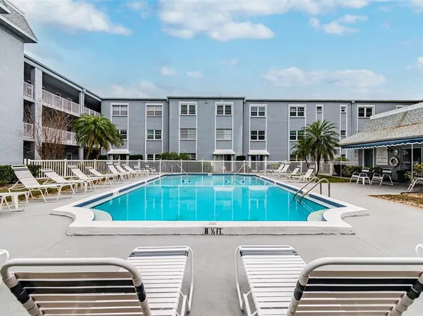 701 Poinsettia Rd APT 302, Belleair, FL 33756