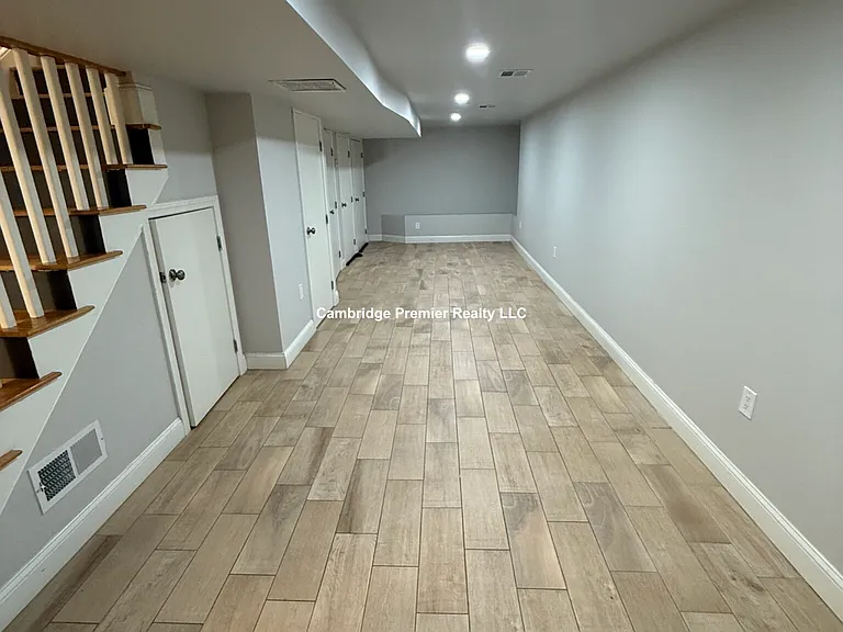 461 Somerville Ave — Photo 15