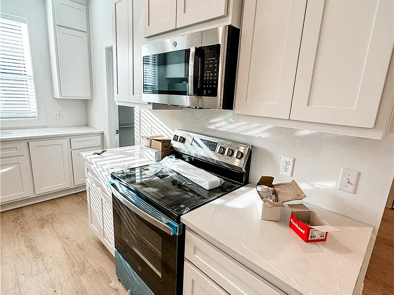 1307 Bayou Woods Dr — Photo 17