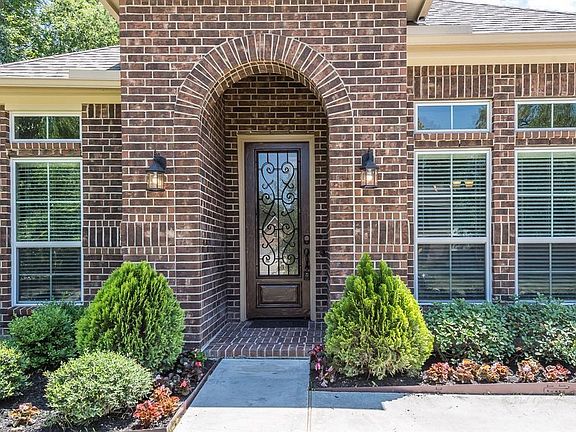 3rd image of 10719 Moorcreek Dr