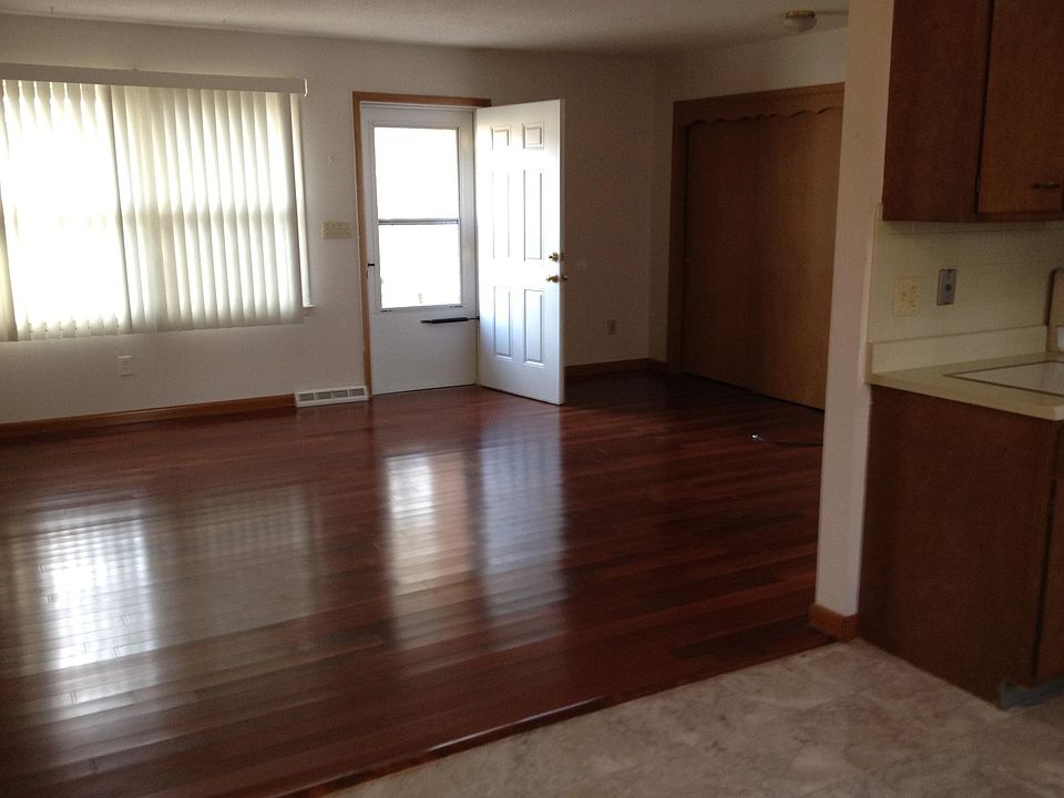 2nd image of 2305 1/2 S Anderson St