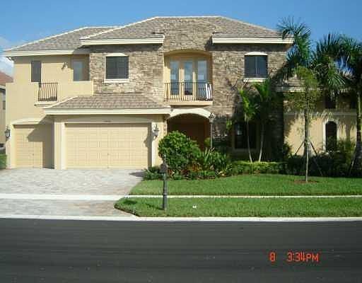 1st image of 10605 Versailles Blvd