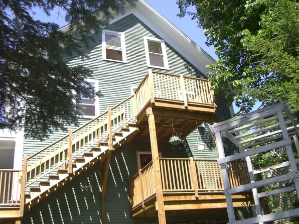 644 Depot St APT 4, Chester, VT 05143
