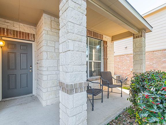 2nd image of 3326 Sabine Way