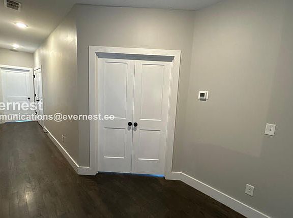 3rd image of 1705 Cass St