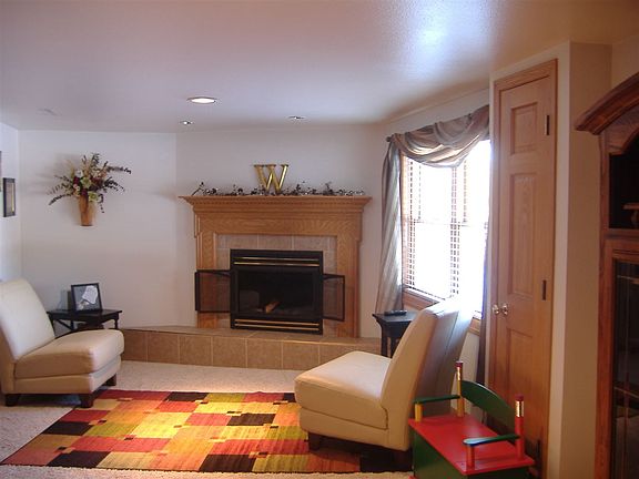5th image of 2386 Birchwood Dr