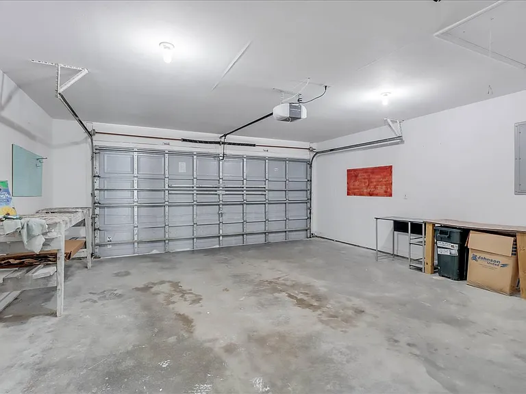 15513 Palmira Ave #B — Photo 37