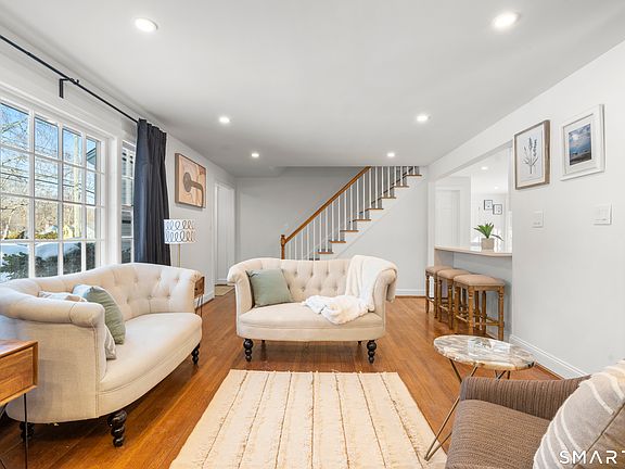 2nd image of 105 Hyde Road