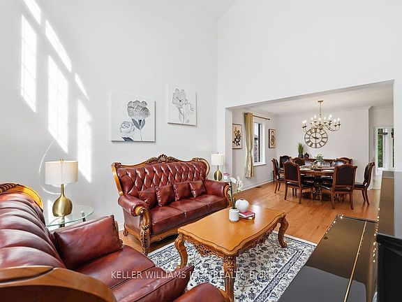 5th image of 82 Broughton St