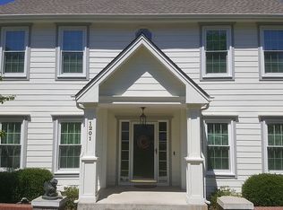 1201 Vantuyl Dr, Lawrence, KS 66049