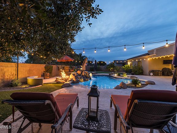 5th image of 801 W MACAW Drive