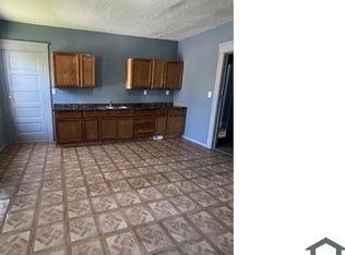 3153 E 65th St, Cleveland, OH 44127