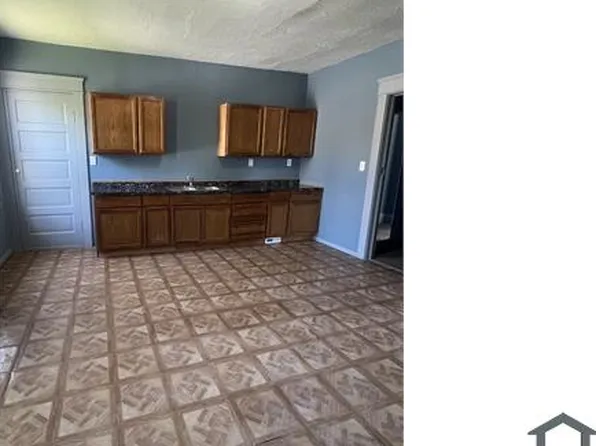 3153 E 65th St, Cleveland, OH 44127