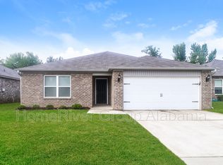 812 The Heights Ln, Calera, AL 35040
