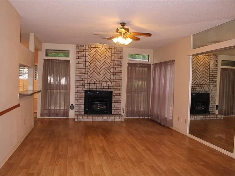 2141 Surrender Ave — Photo 9