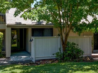1043 W Bloomington Dr S, St George, UT 84790