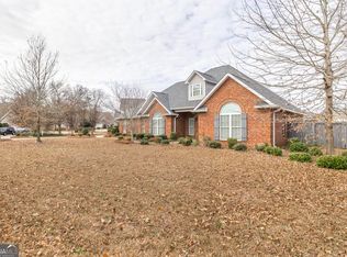 302 Erin Way, Warner Robins, GA 31088