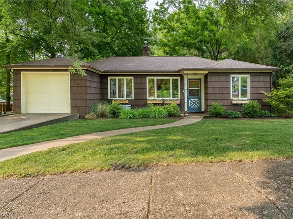 4562 W High St, Mantua, OH 44255
