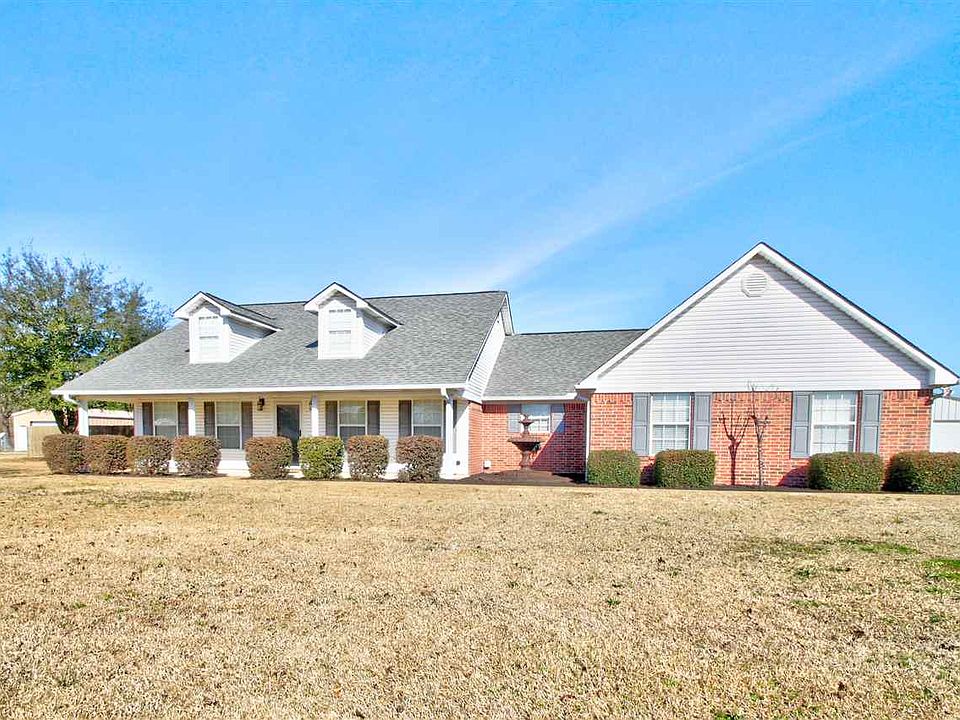 1st image of 204 Heather Dr