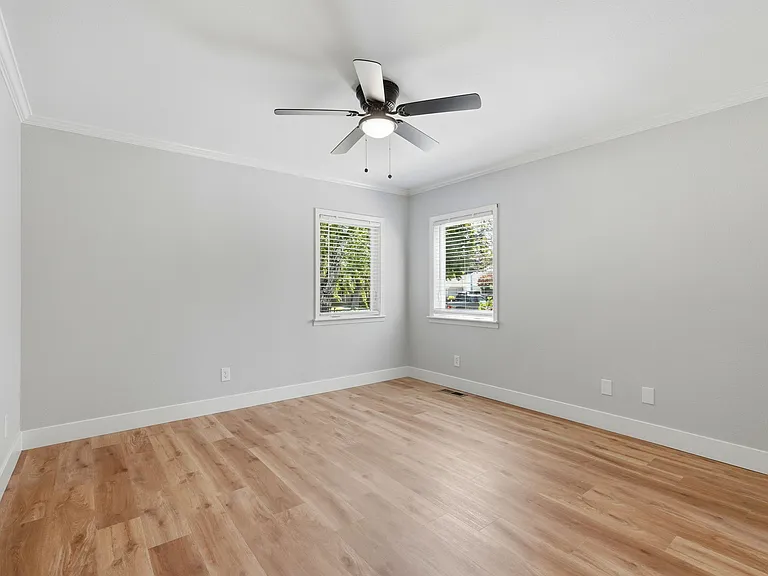 2291 Cottle Ave — Photo 20