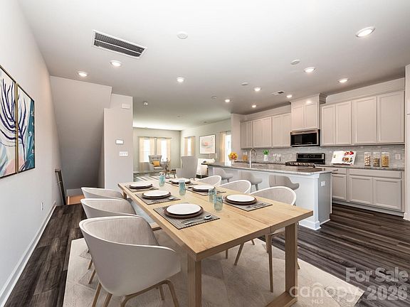 2nd image of 351 Golden Maple Ct