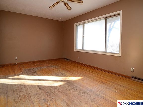 4th image of 1415 Englewood Dr