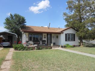 103 16th St, Levelland, TX 79336