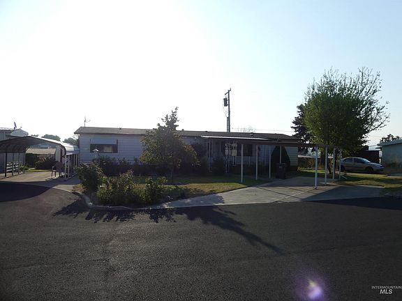 4th image of 2015 6th Ave Space 151A