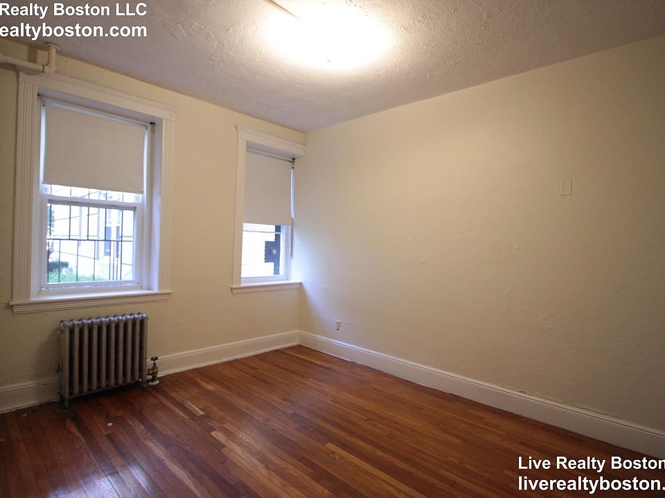 2nd image of 1817 Commonwealth Ave