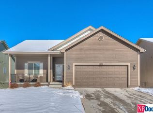 14238 Wood Valley Dr, Omaha, NE 68142