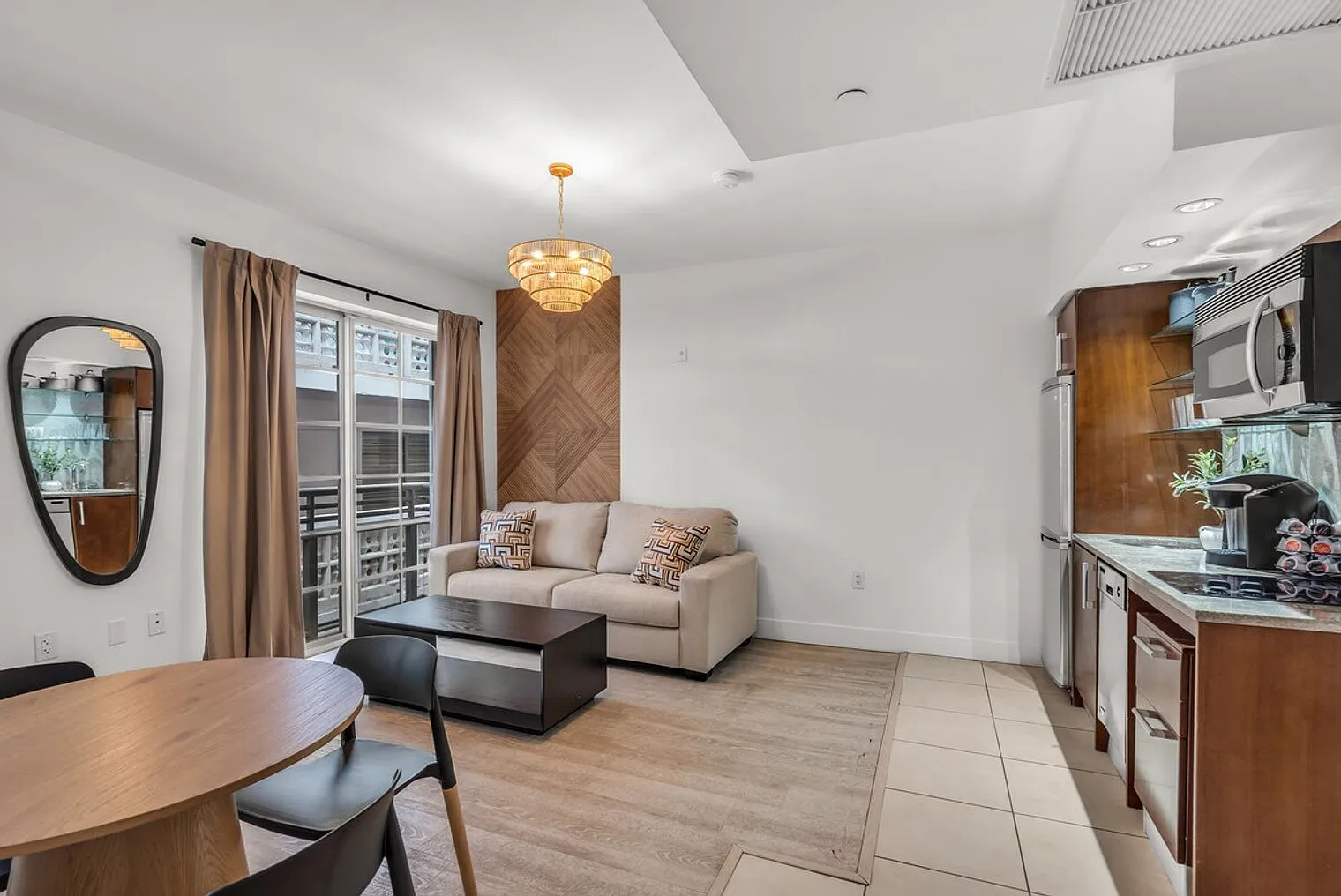 1 bed, 1.0 bath, $4,968 — Photo 1