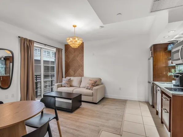 1036 Ocean Dr, Miami Beach, FL
