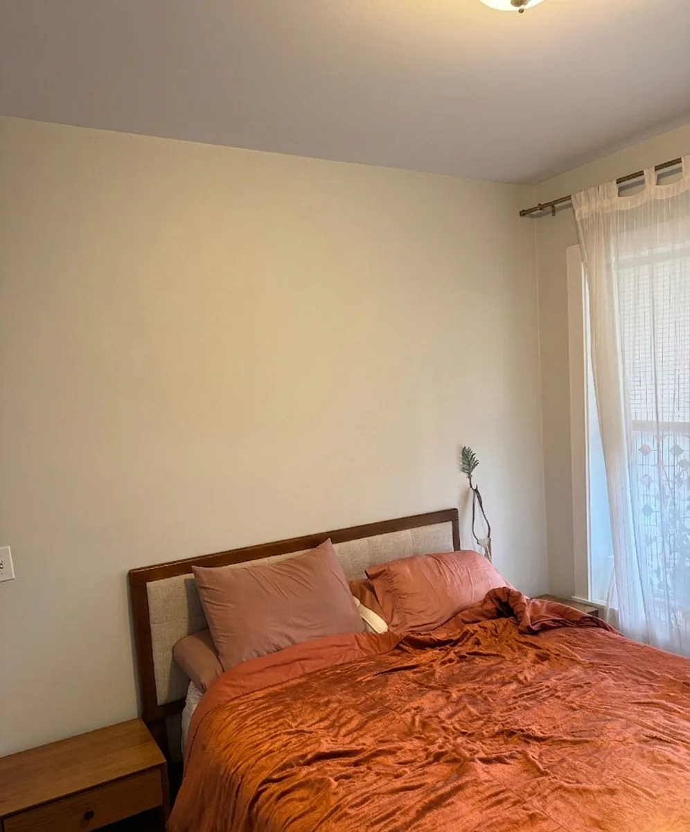 Building Photo - 5722-24 N Ridge Ave #2N