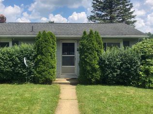 525 Mishler Rd, Mogadore, OH 44260